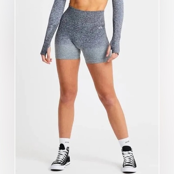 AYBL Pants - AYBL Pulse Ombré Seamless Biker Shorts Women's Gray Pull On High Waist